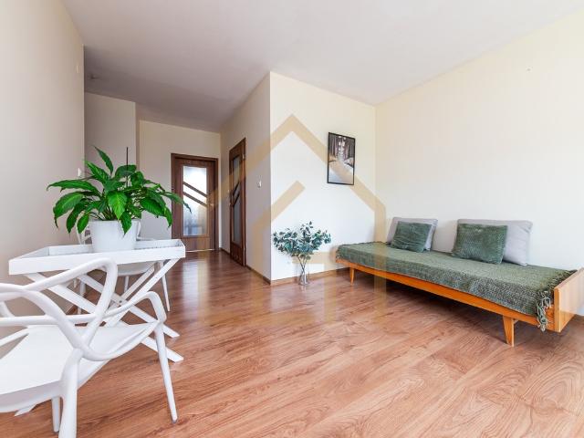 Przestronne 2 pok. z możliwością 3, loggia, winda