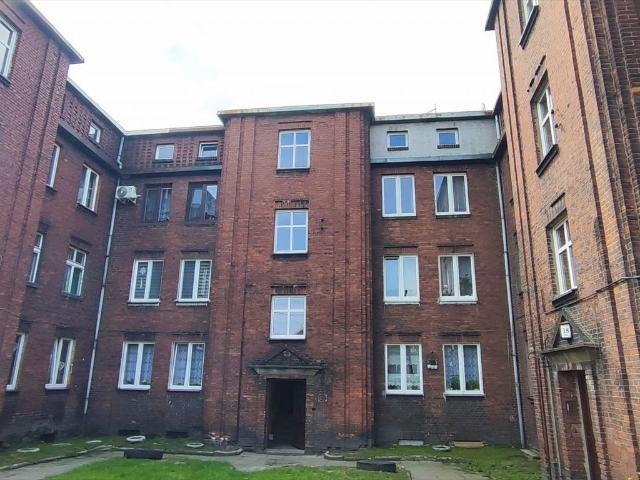 Polecam przestronne 2 pokojowe mieszkanie 43 m² w Bytomiu