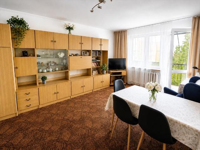 Przestronne 2 pokoje z balkonem i piwnicą w Białołęce