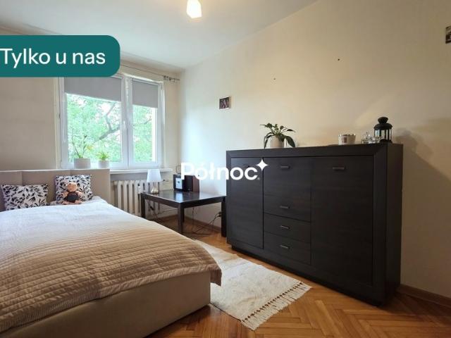 Sprzedam funkcjonalne 2 pokojowe mieszkanie z balkonem i parkingiem
