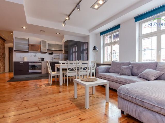 Przestronne 2 pokojowe mieszkanie 64 m² w Nikiszowcu zapraszam