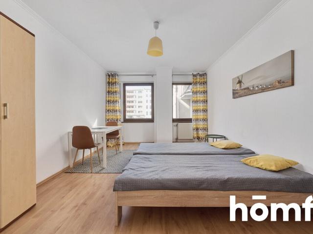 Przestronne 2 pokojowe mieszkanie 64 m² garaż, komórka