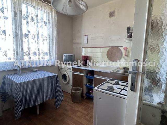 Przestronne 2 pokojowe mieszkanie z balkonem centrum Piotrkowa