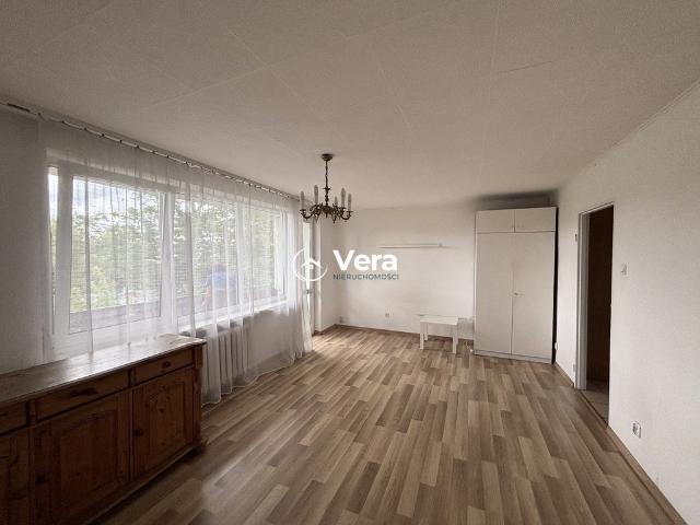 Przestronne 2 pokojowe mieszkanie w Milanówku balkon i piwnica