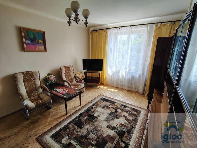 Przestronne 2 pokojowe mieszkanie z balkonem, 48 m2