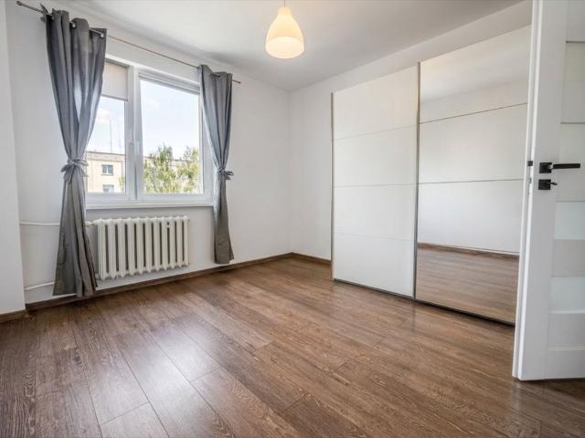 Przestronne 2 pokojowe mieszkanie z balkonem w Tarnowskich Górach