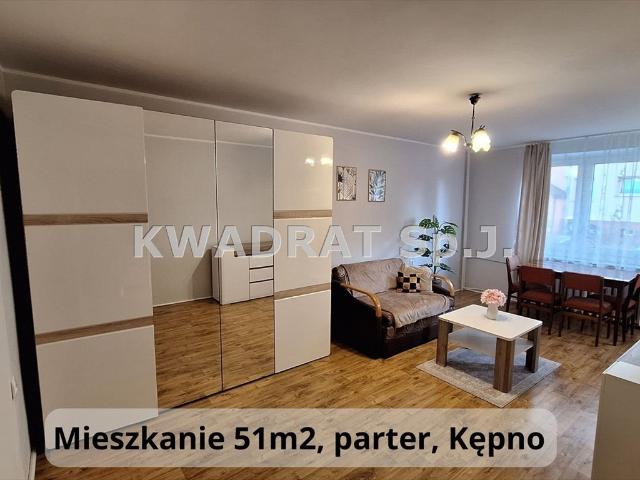 Przestronne 2 pokojowe mieszkanie z balkonem, wyposażeniem, piwnicą zapraszam