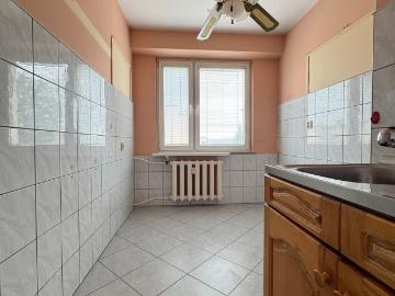 Przestronne 2 pokojowe mieszkanie z balkonem i piwnicą