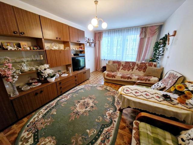 Na sprzedaż przestronne 2 pokoje z balkonem i piwnicą w Zgierzu
