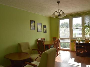 Przestronne 2 pokojowe mieszkanie z balkonem i piwnicą