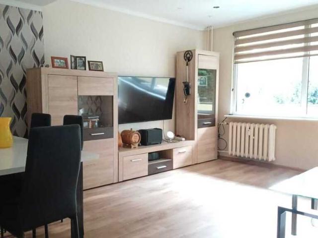 Przestronne 2 pokojowe mieszkanie z balkonem i zielenią