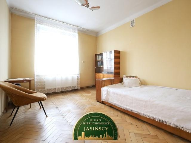Przasnysz, 2 pokoje, balkon, do remontu, centrum