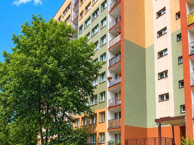 Przestronne 2 pokojowe mieszkanie z balkonem polecam