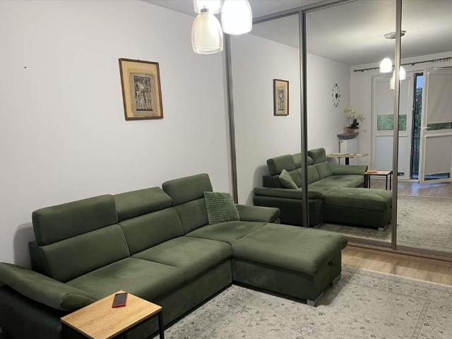 Przestronne 2 pokojowe mieszkanie z dużym balkonem
