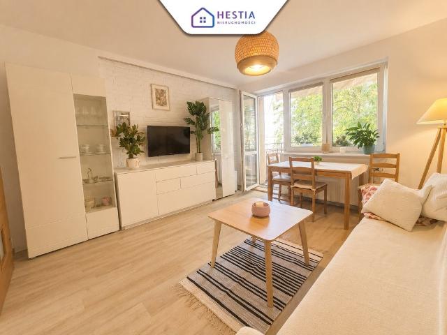 Do sprzedania przestronne 2 pokojowe mieszkanie 49 m² z dużą piwnicą
