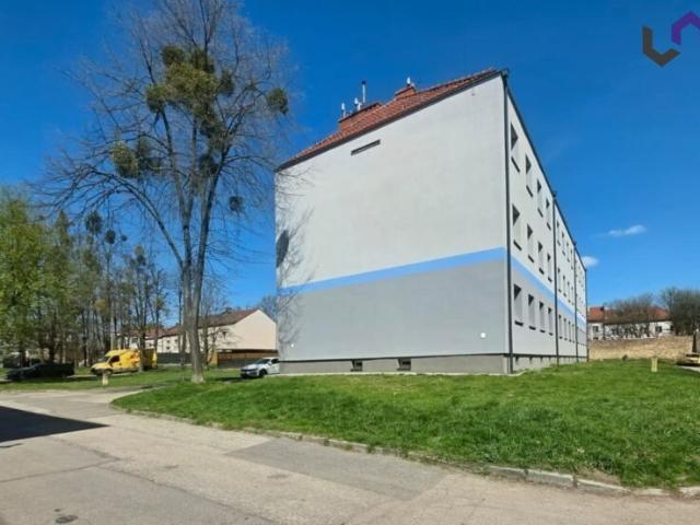 Przestronne 2 pokojowe mieszkanie z dużą piwnicą