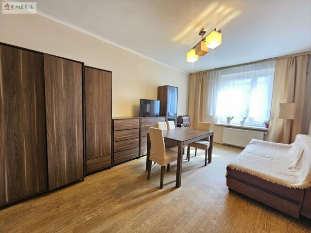 Sprzedam przestronne 33 m² do własnej aranżacji na Pogoń