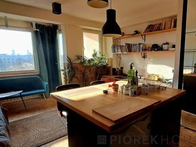 Przestronne 30 m² z balkonem, świetna komunikacja