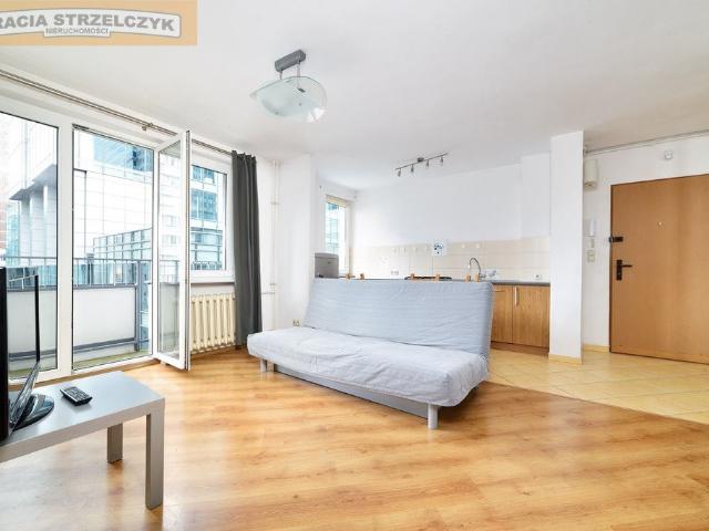 Zapraszam do inwestycyjnego mieszkania 37 m² z balkonem w Śródmieściu