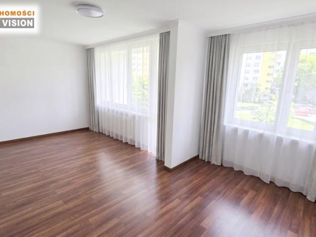 Przestronne 35 m² mieszkanie z balkonem w Dąbrowie Górniczej