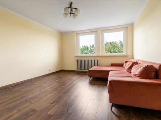 Przestronne 3 pokoje 82 m² w kamienicy francuskiej