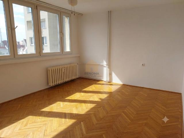 Przestronne 3 pokoje z potencjałem, centrum Legnicy polecam!