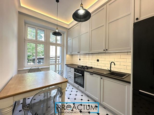 Przestronne 3 pokojowe mieszkanie 107,5 m² z balkonem zapraszam