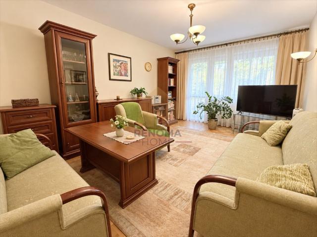 Przestronne 3 pokojowe mieszkanie 68 m² balkon i piwnica