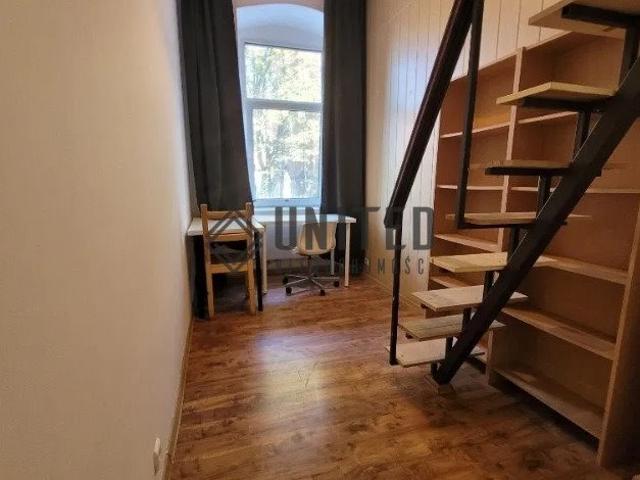 Na sprzedaż przestronne 3 pokojowe mieszkanie 42 m² we Wrocławiu