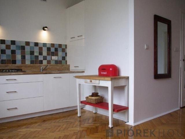 Przestronne 3 pokojowe mieszkanie z balkonem na Żoliborzu