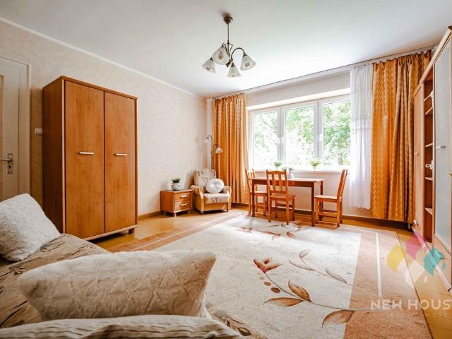 Przestronne 3 pokojowe mieszkanie na parterze w kamienicy