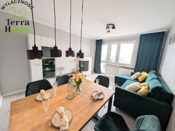 Przestronne 3 pokojowe mieszkanie po remoncie z balkonem i widokami