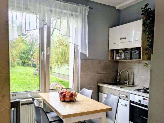 Sprzedam przestronne 3 pokojowe mieszkanie 50 m² w Kudowie Zdroju