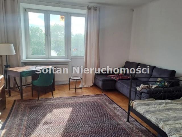 Polecam przestronne 3 pokojowe mieszkanie 82,7 m² w Żoliborzu