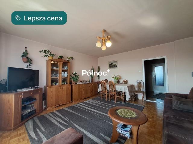 Przestronne 3 pokojowe mieszkanie z balkonem w Radomsku