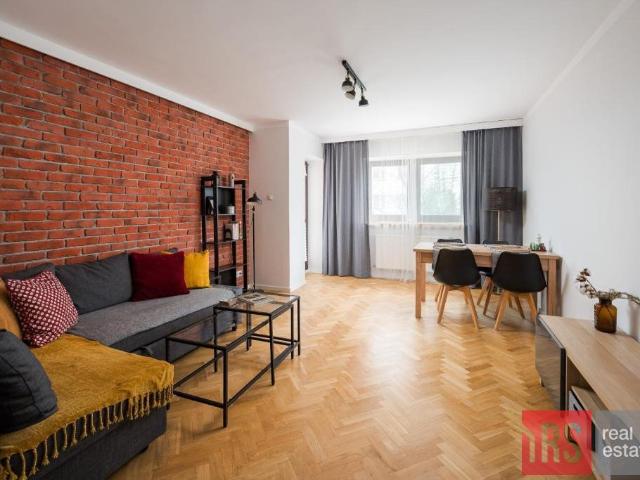 Przestronne 3 pokojowe mieszkanie z balkonem i miejscem postojowym