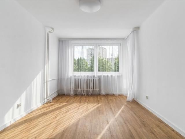 Przestronne 3 pokojowe mieszkanie z balkonem i nowoczesną kuchnią polecam!
