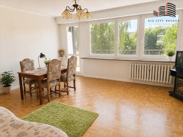 Przestronne 3 pokojowe mieszkanie z balkonem i odnowionymi instalacjami