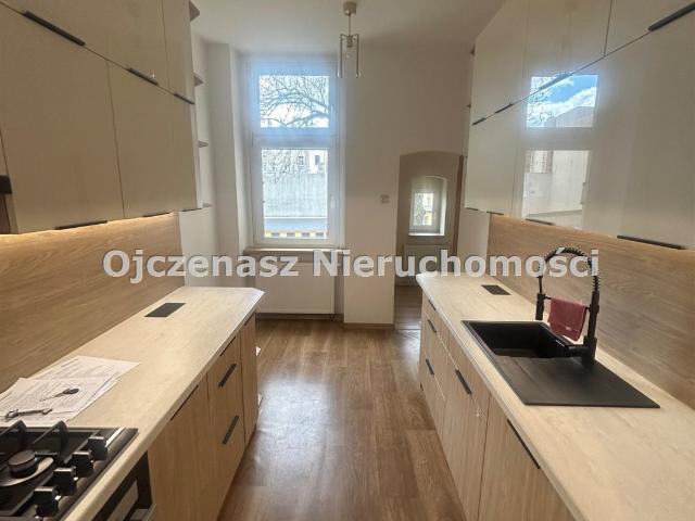Przestronne 3 pokojowe mieszkanie z balkonem i ogródkiem