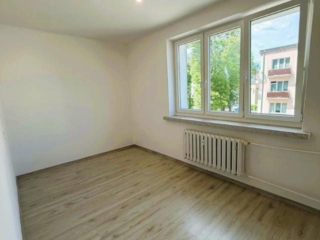 Przestronne 3 pokojowe mieszkanie z balkonem i dużą piwnicą