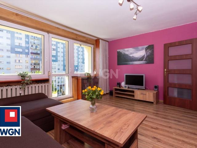 Na sprzedaż przestronne 3 pokojowe mieszkanie 62,83 m² w Zabrzu