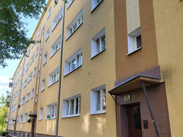 Przestronne 3 pokojowe mieszkanie z balkonem i pełnym wyposażeniem
