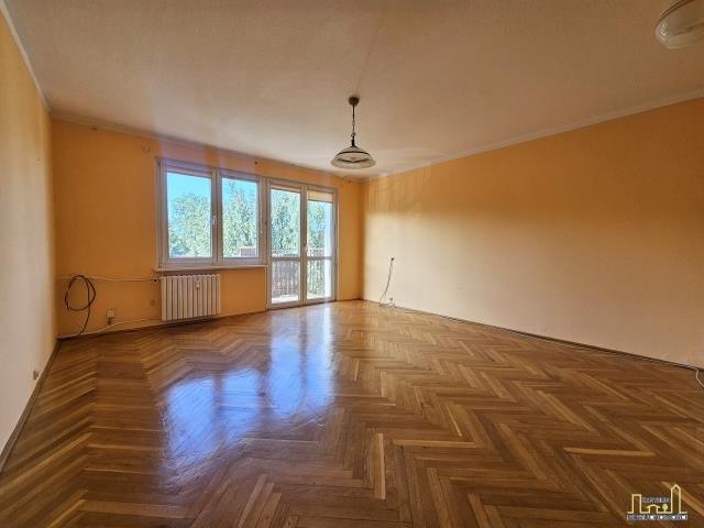 Do sprzedania przestronne 3 pokojowe mieszkanie z balkonem i piwnicą