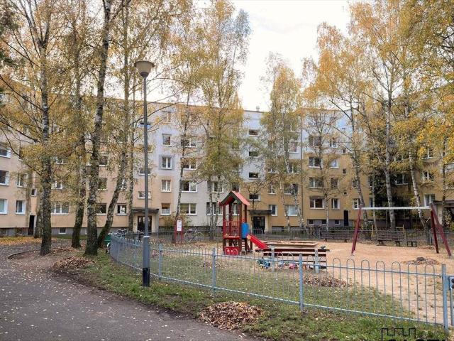 Polecam przestronne 3 pokojowe mieszkanie z balkonem i potencjałem