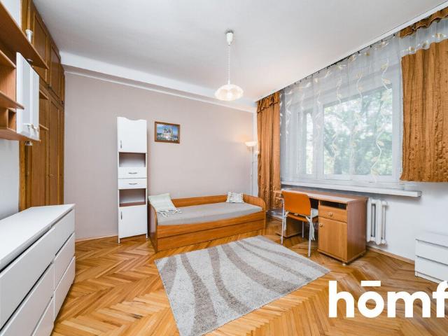 Przestronne 3 pokojowe mieszkanie z balkonem i widokiem polecam!