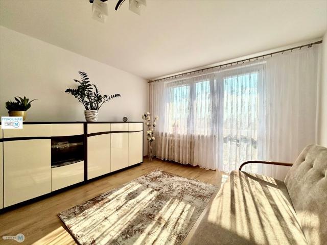 Przestronne 3 pokojowe mieszkanie z balkonem polecam