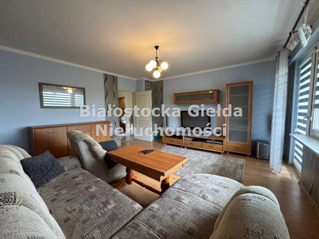 Przestronne 3 pokojowe mieszkanie z dużym balkonem