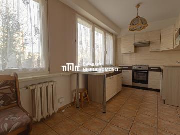 Przestronne 3 pokojowe mieszkanie z dużą kuchnią i balkonem