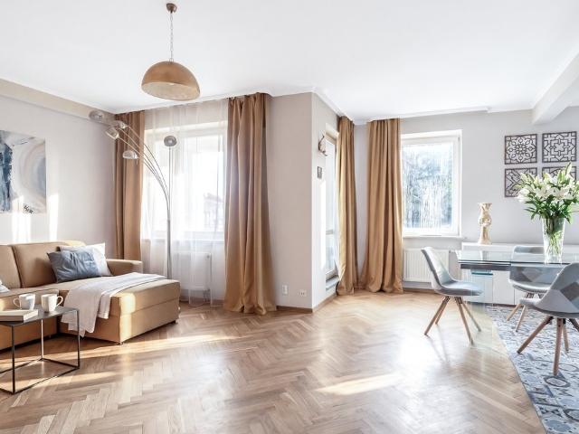 Do sprzedania przestronne 3 pokojowe mieszkanie 86 m² z dużą loggią