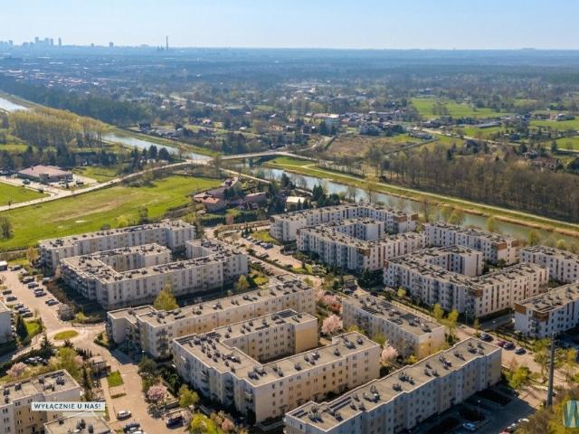 Przestronne 3 pokojowe mieszkanie z garażem i komórką